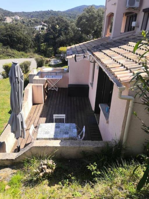 Porticcio T2 climatisé&grande terrasse à 1km de la plage Esterno foto